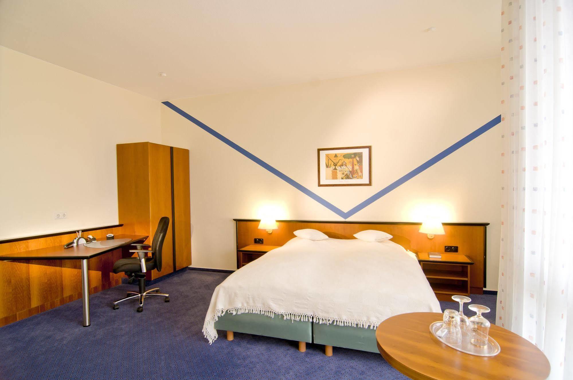 Dormero Hotel Hannover-Langenhagen Airport מראה חיצוני תמונה