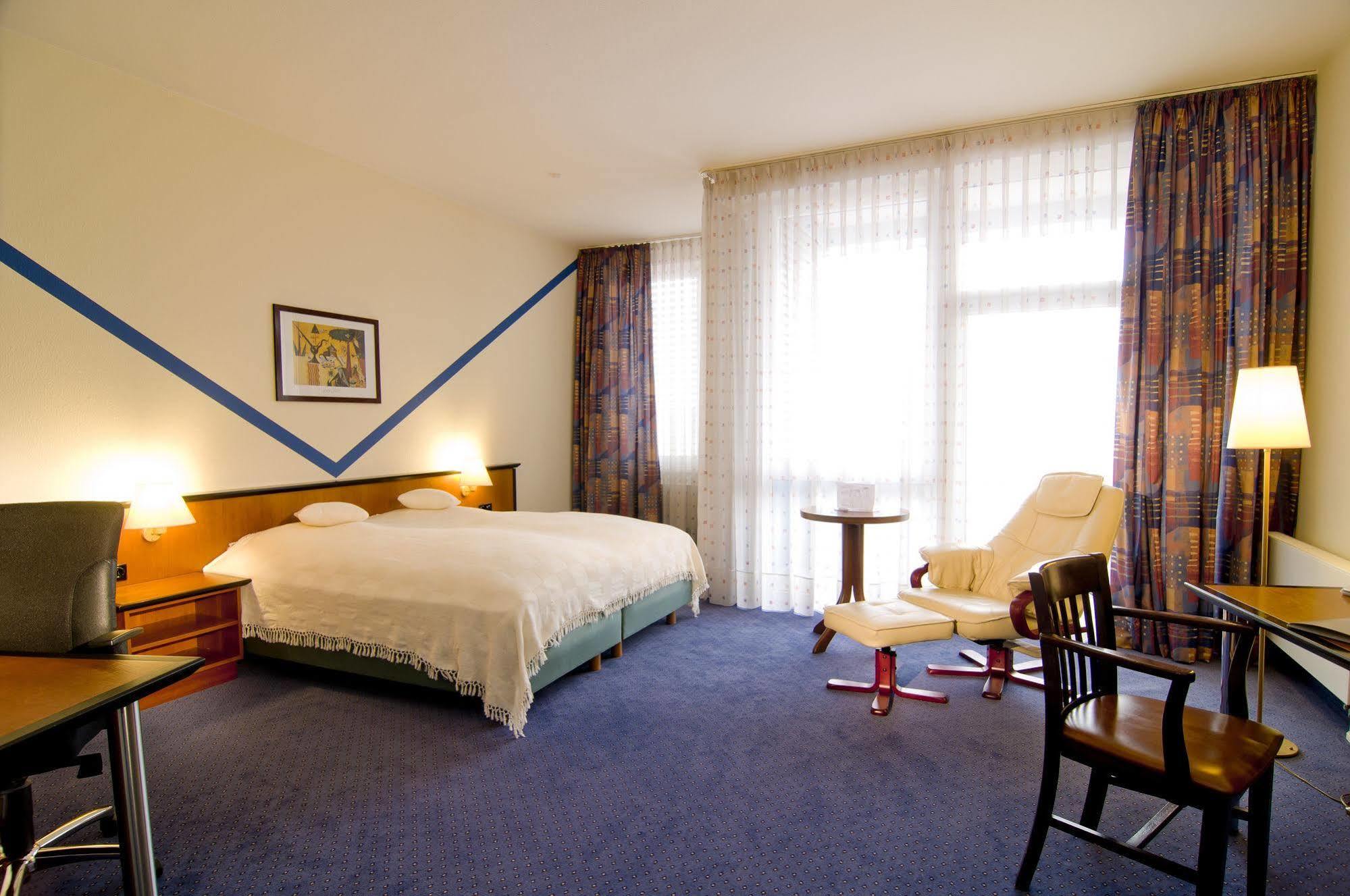 Dormero Hotel Hannover-Langenhagen Airport מראה חיצוני תמונה